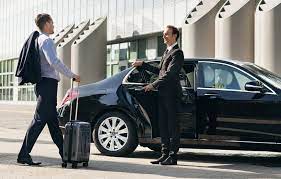 Seamless Travel: Airport Transfer Services in Dubai