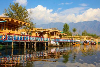 Top Tips to Choose Kashmir Tour Packages