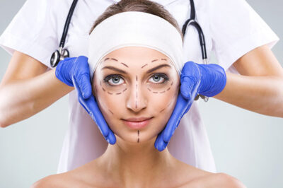 Mastering the Art and Science and A Guide to Becoming the Best Plastic Surgeon